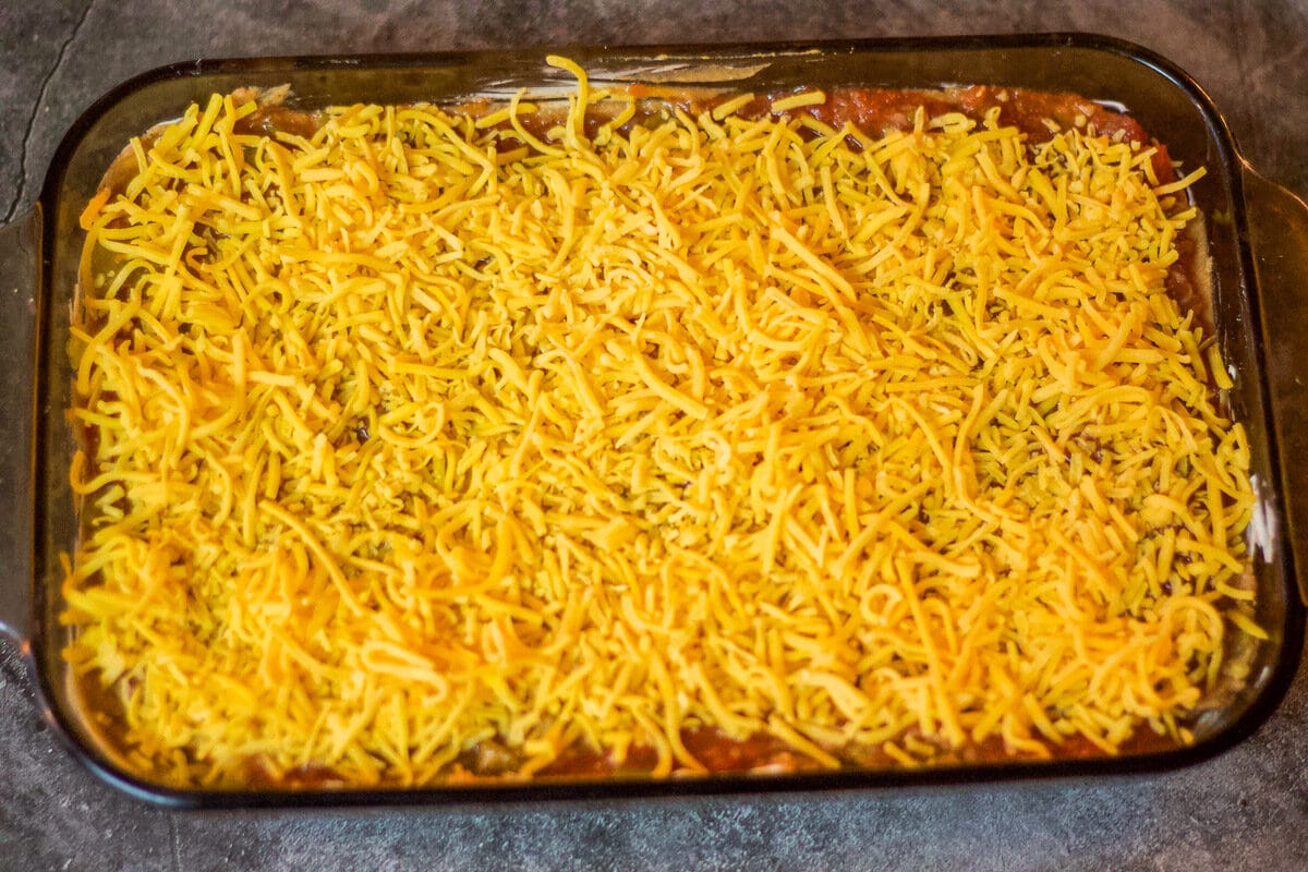 mexican bean dip /cheese layer