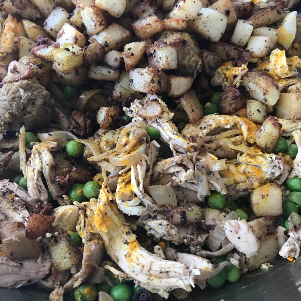 meatballs, potatoes, and peas