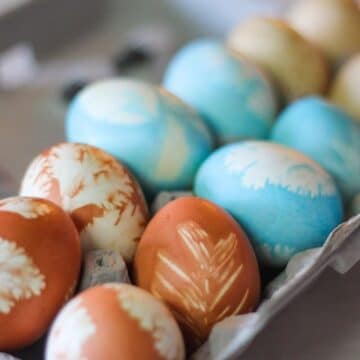 Natural Egg Dye used to dye Easter eggs in carton