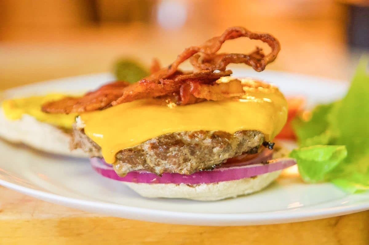 buffalo burger with bacon.