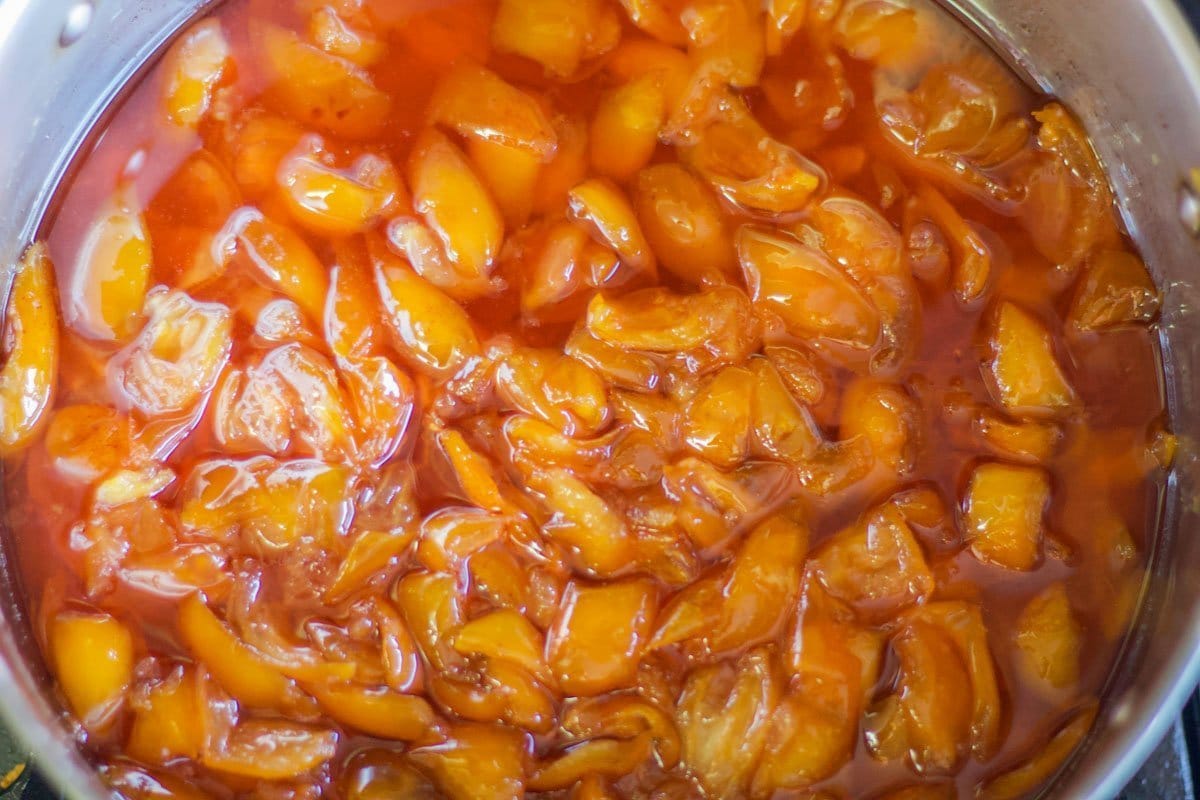 loquat preserves in a pot