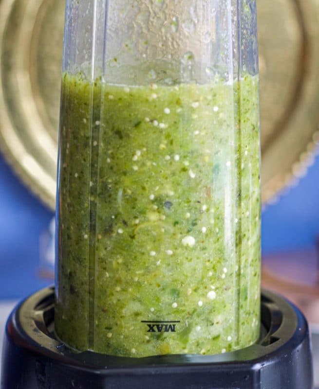 chili verde in a blender