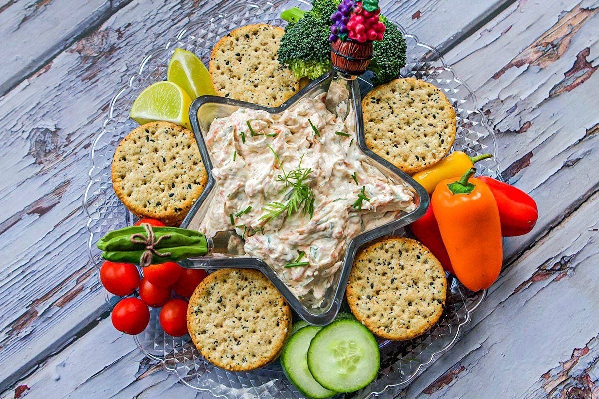 smoked salmon dip and veggies and crackers