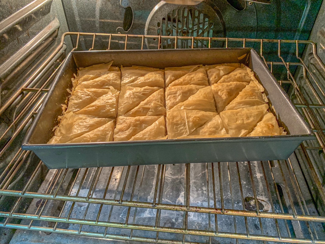 baking baklawa in the oven