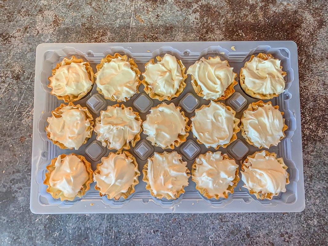 phyllo cups filled with cream cheese