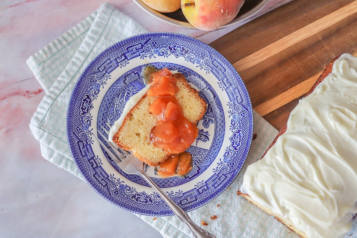 Easy Peach Cobbler Pound Cake