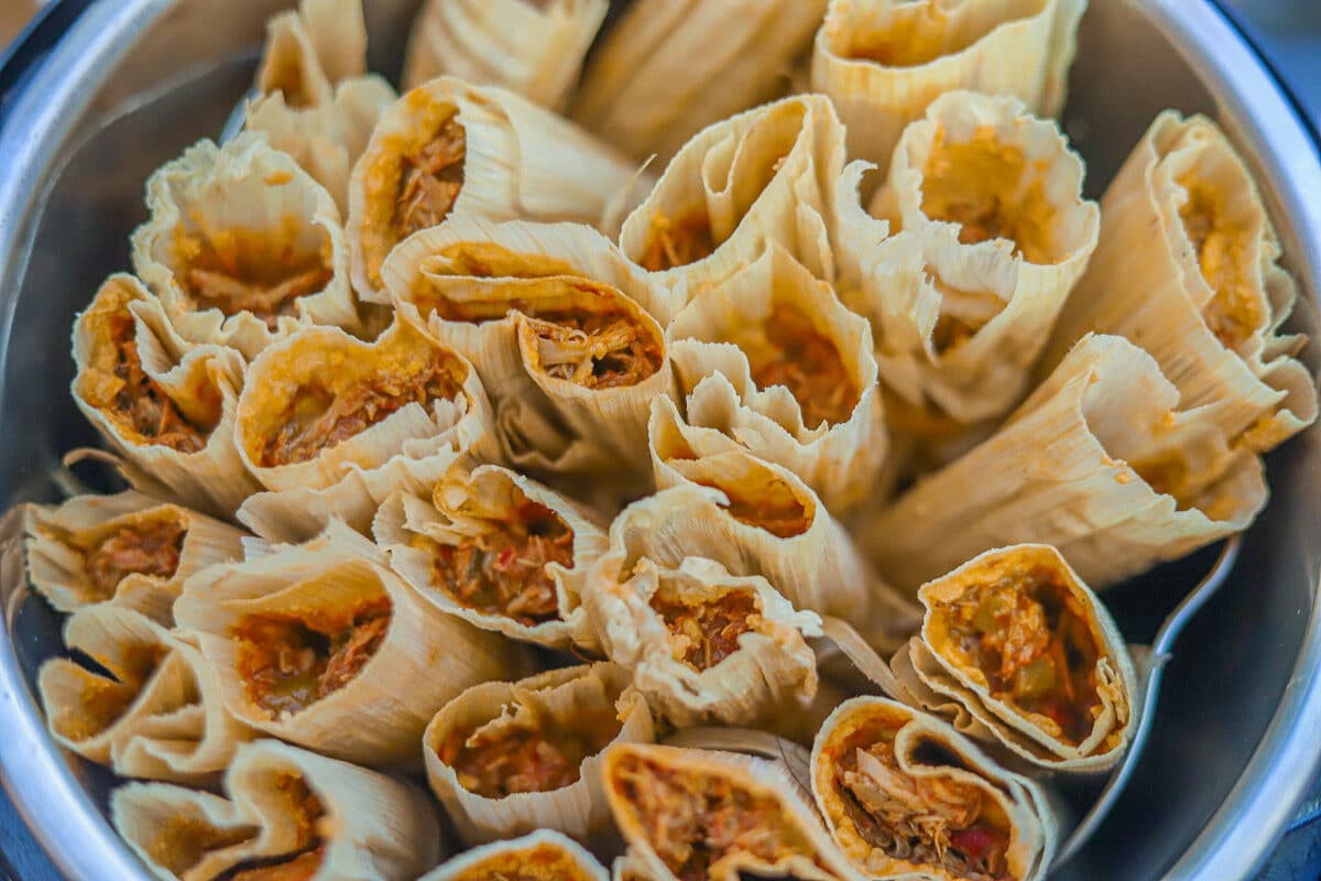 PREPARING THE TAMALES TO STEAM THEM PART 2 