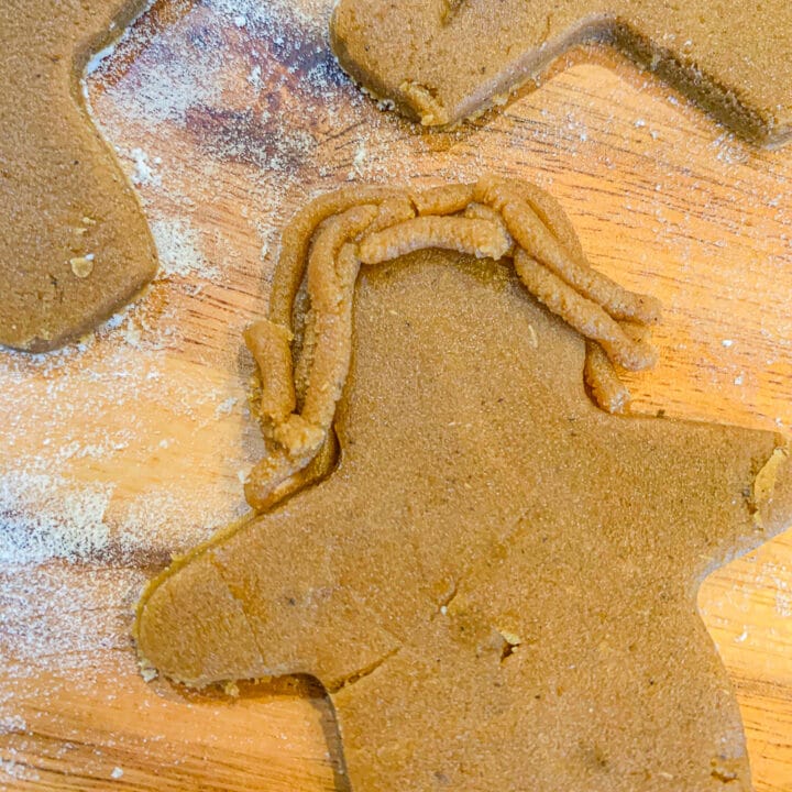 unbaked gingerbread  men cookies