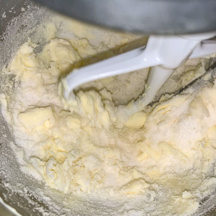 mixing sugar into butter