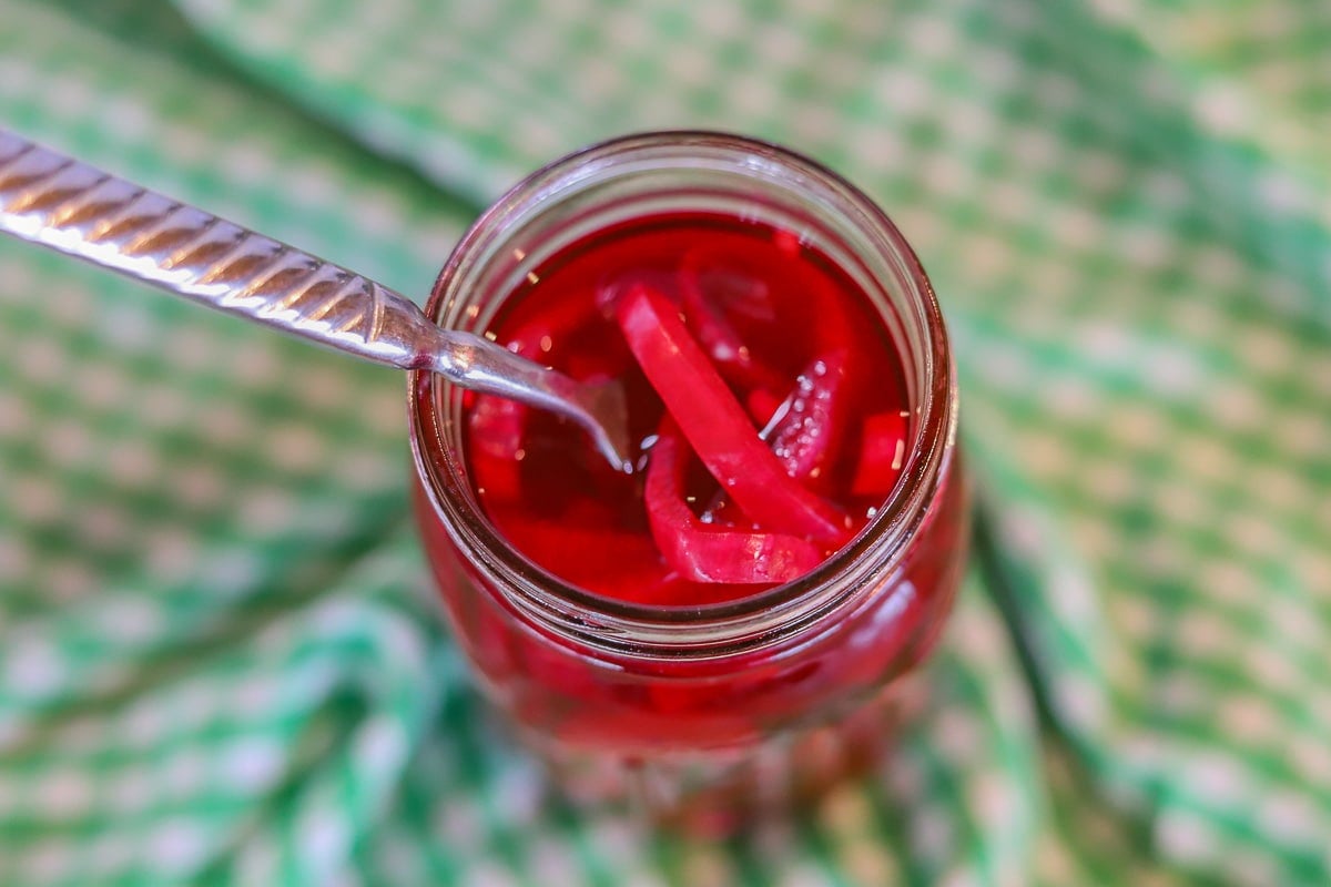 Pink Pickled Onions | Hilda's Kitchen Blog