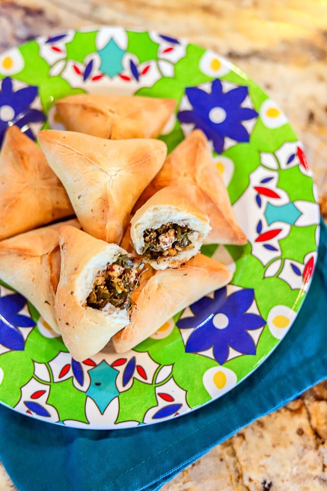 Spinach and Cheese Fatayer (Lebanese Spinach Pies) | Hilda's Kitchen Blog