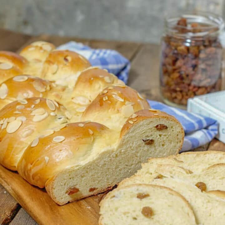 German Rosinenbrot (Raisin Bread) 