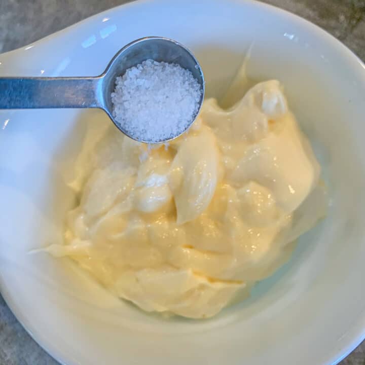adding salt to sour cream
