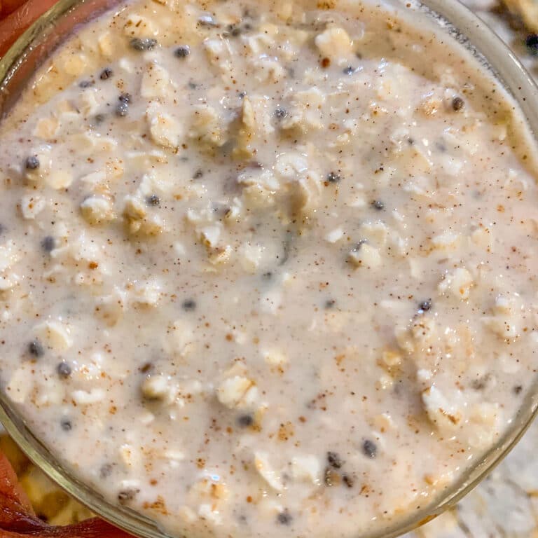 Mediterranean Overnight Oats | Hilda's Kitchen Blog