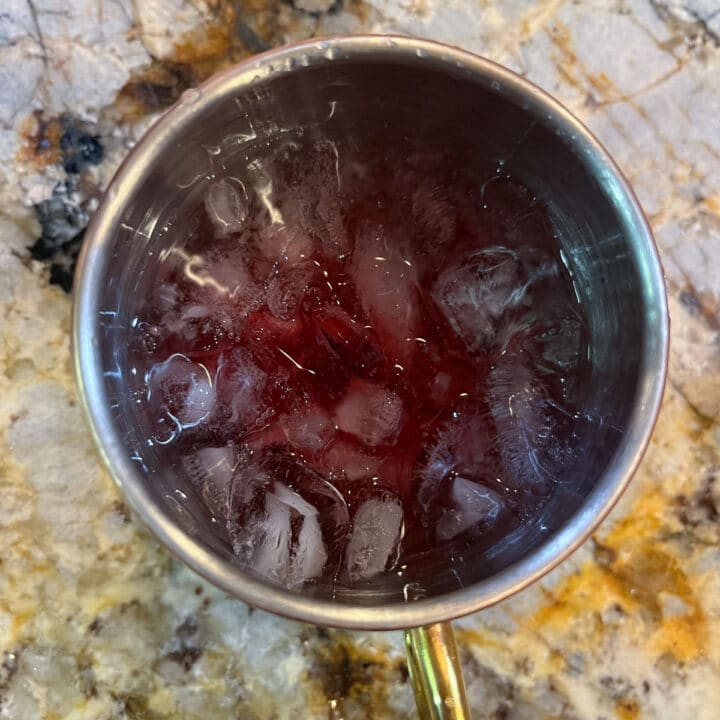 cranberry juice and ice