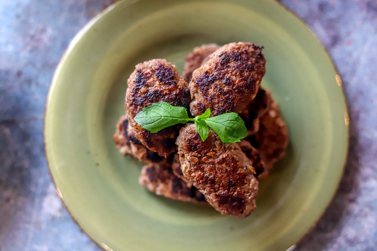 Kotletai (Assyrian Hamburgers) | Hilda's Kitchen Blog