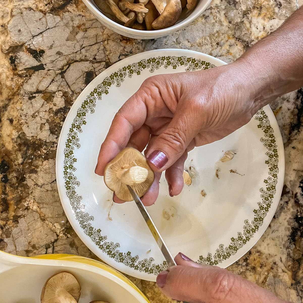 cleaning fried chicken mushrooms