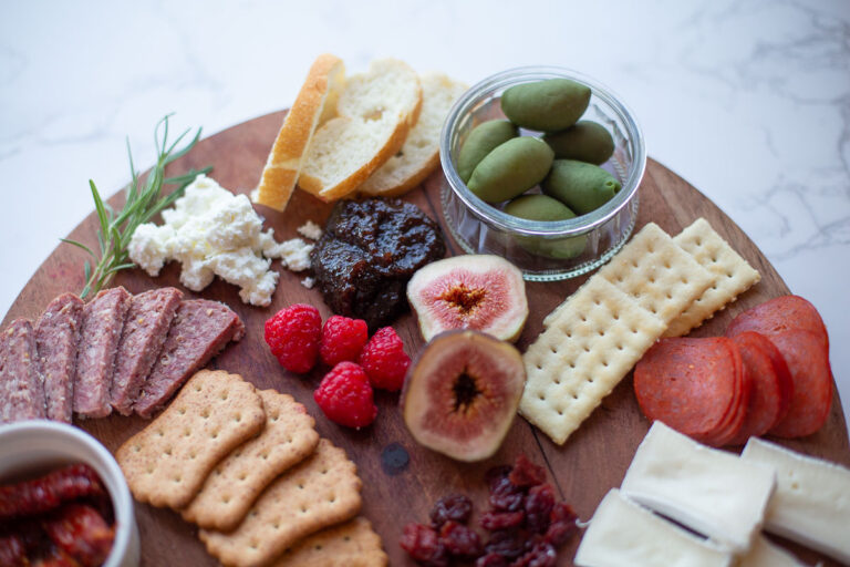 How To Make An Easy Charcuterie Board | Hilda's Kitchen Blog