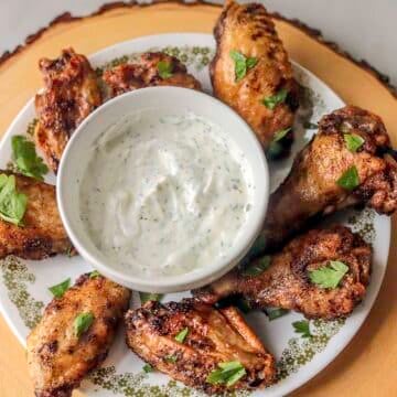air fryer chicken wings and sauce