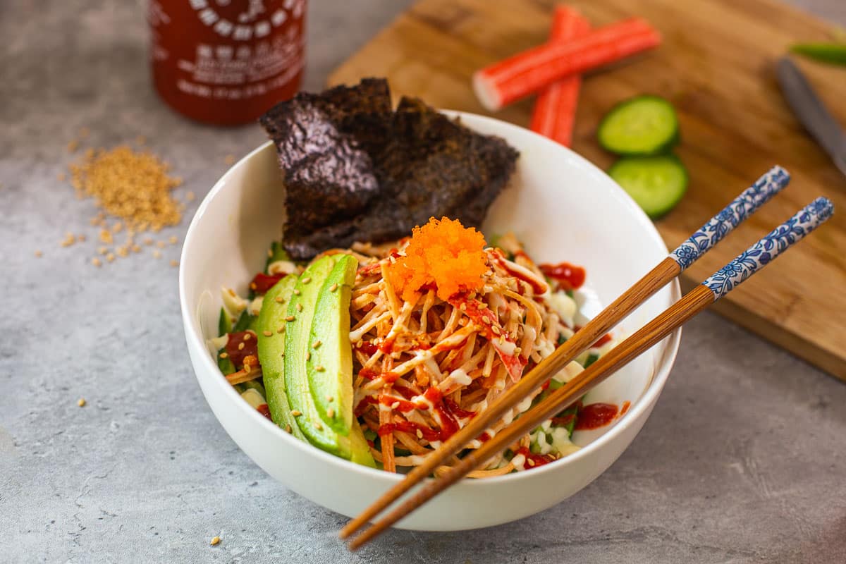 japanese spicy kani salad in bowl