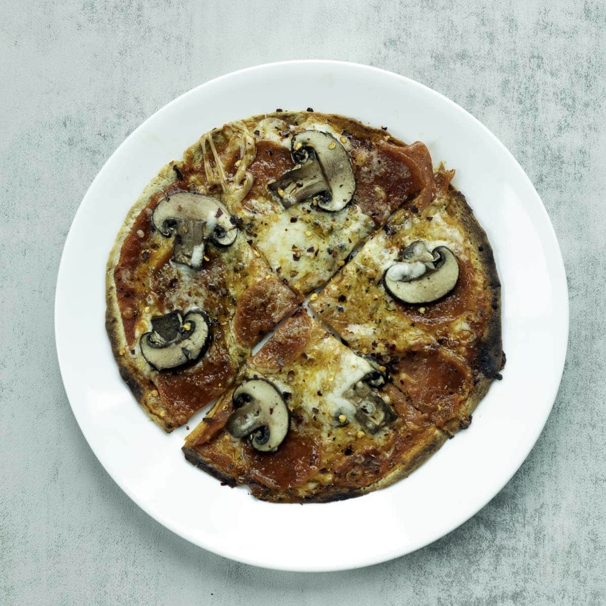 tortilla pizza (tortizza)