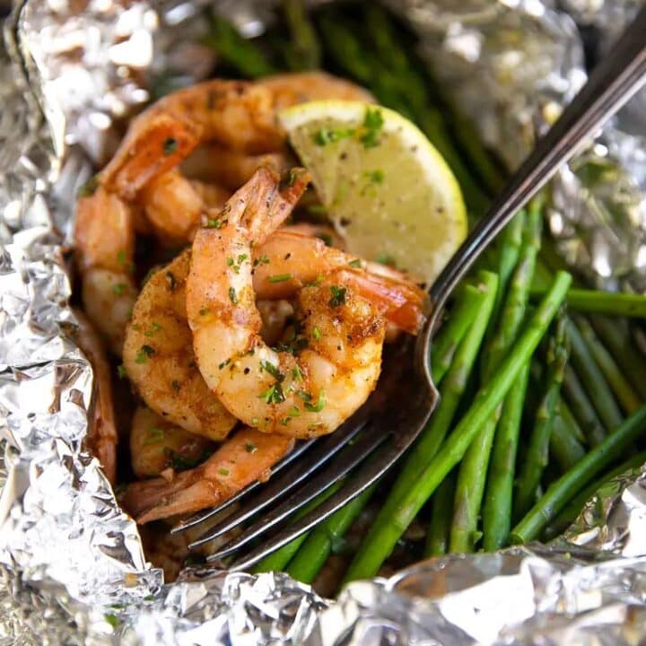 cajun shrimp and asparagus in foil