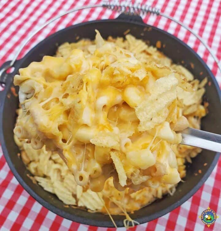 dutch oven mac and cheese