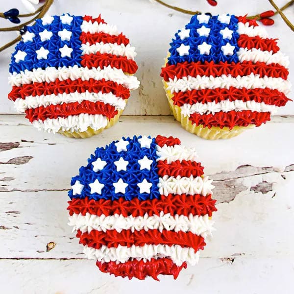 American Flag Cupcakes 