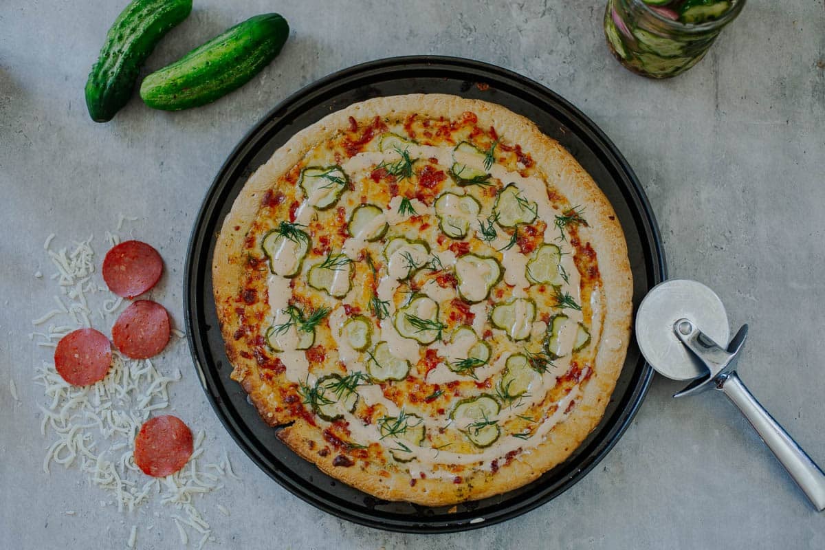 https://hildaskitchenblog.com/wp-content/uploads/2023/08/dill-pickle-pizza-13.jpg