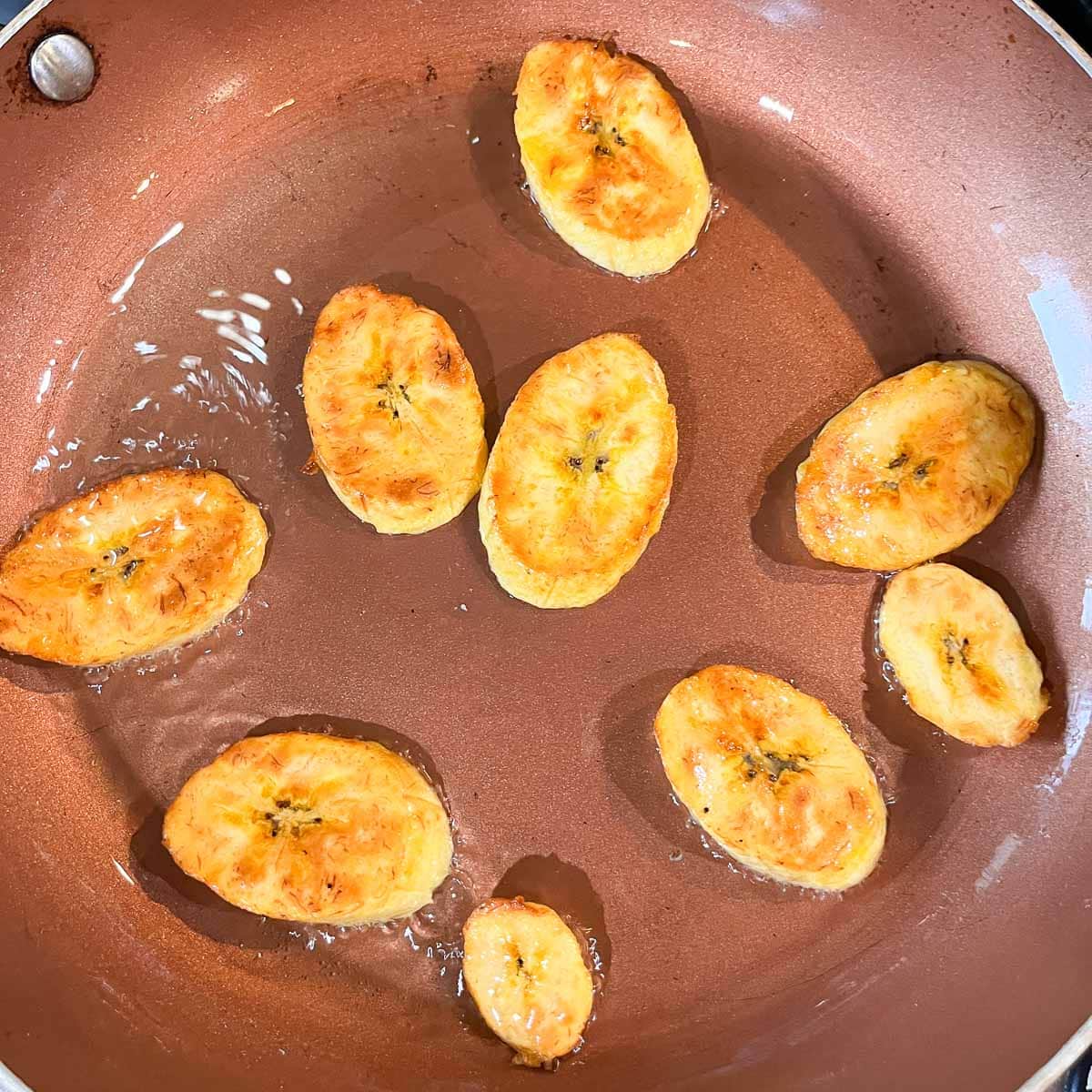 frying plantains in pan