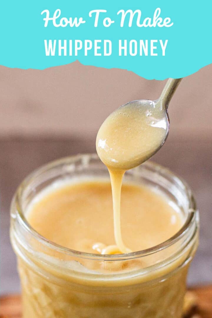 spoon drizzling whipped honey (creamed honey) into mason jar