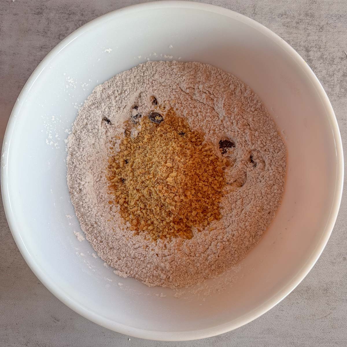 bowl with flour and nuts.