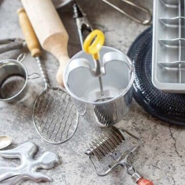retro kitchen accessories.