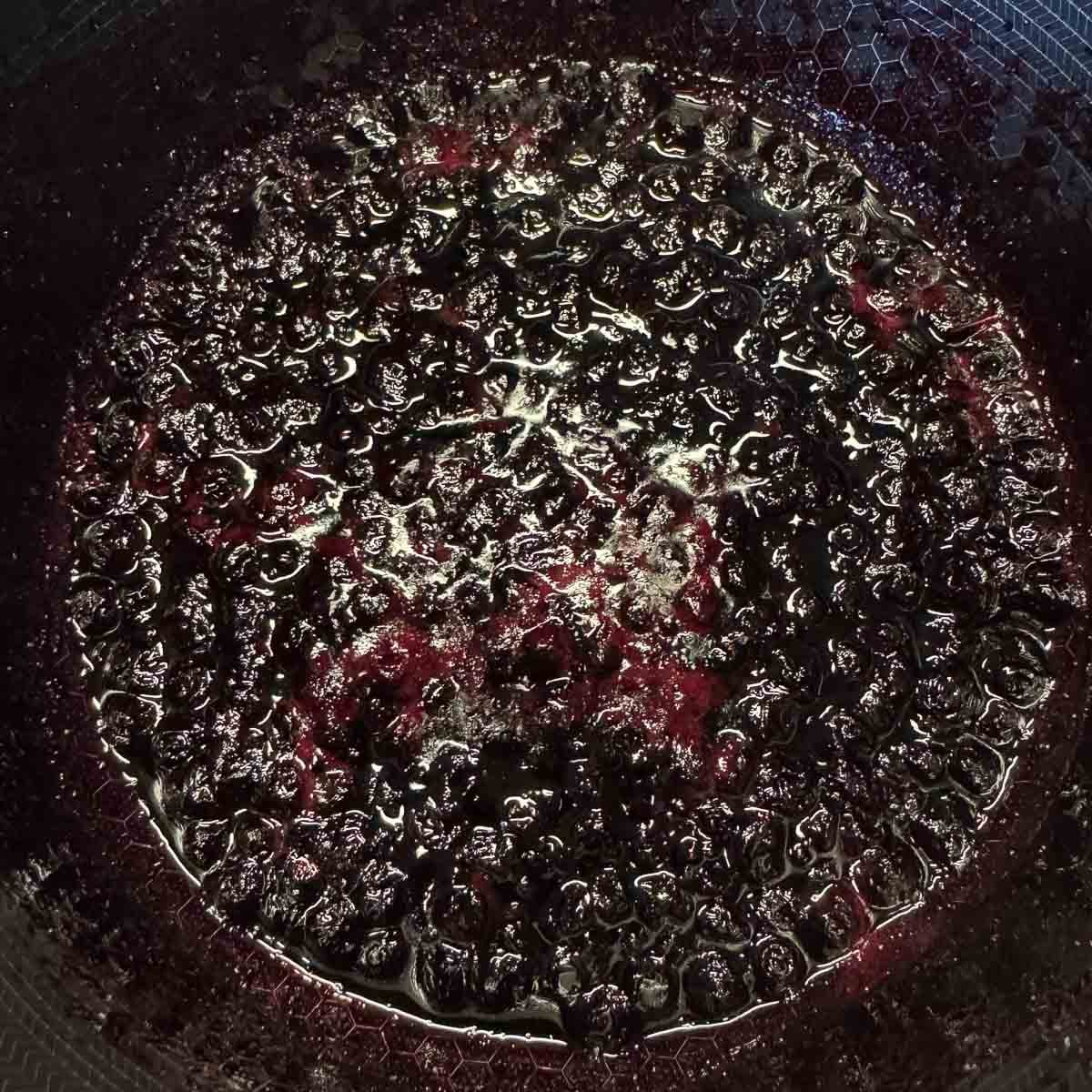 huckleberry sauce